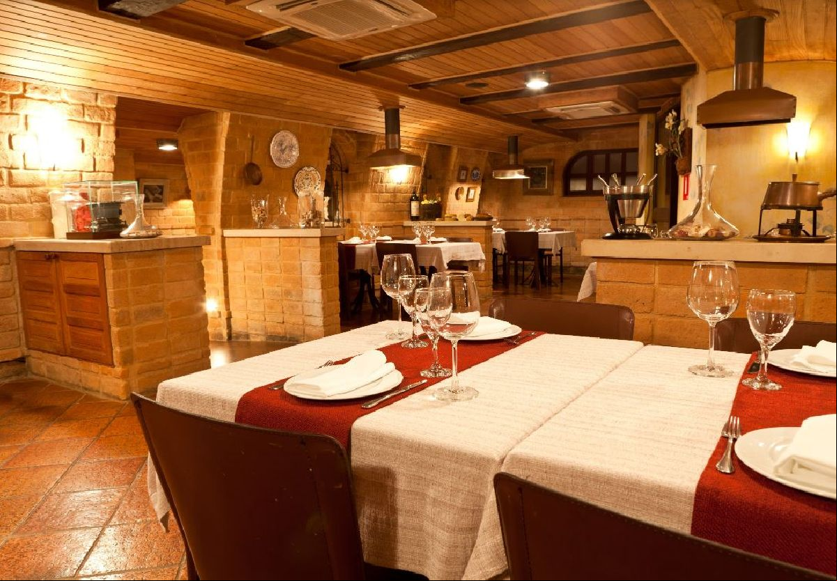  RESORT LE CANTON OFERECE JANTAR ESPECIAL NO DIA DOS NAMORADOS