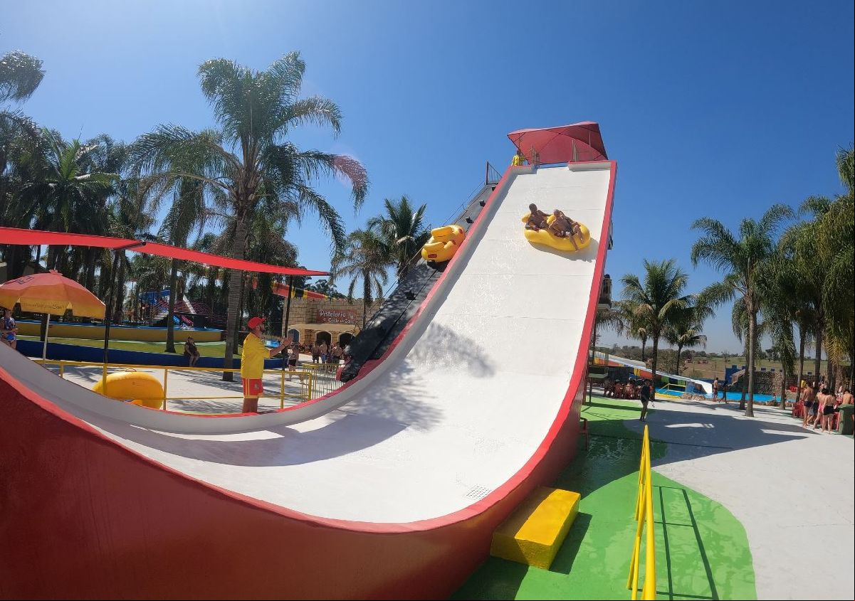 Castelo Park Aquático tem ingressos promocionais em novembro