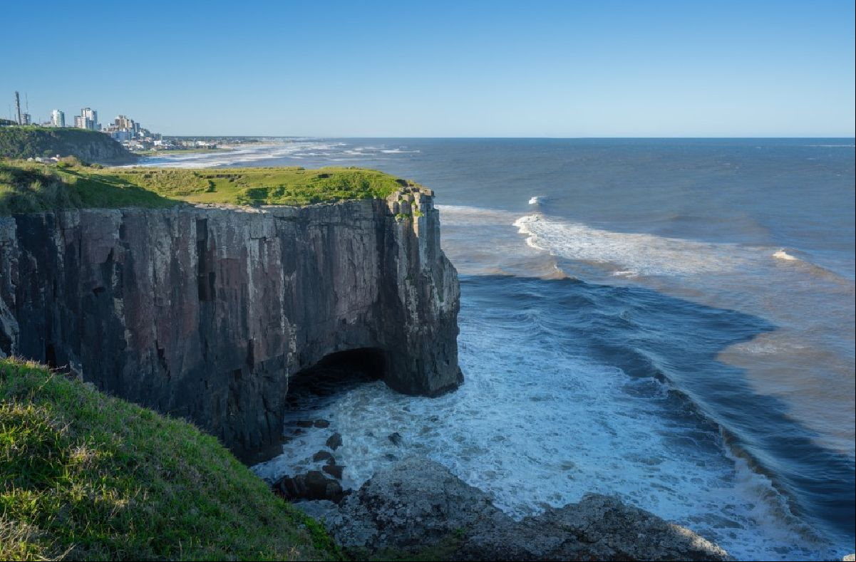 Cinco motivos para visitar a praia de Torres no inverno
